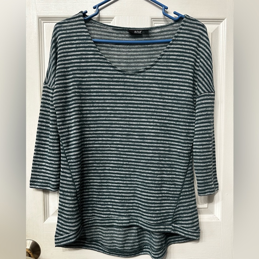 💚 ANA. A New Day green stripe 3/4 sleeve length top. Size: small